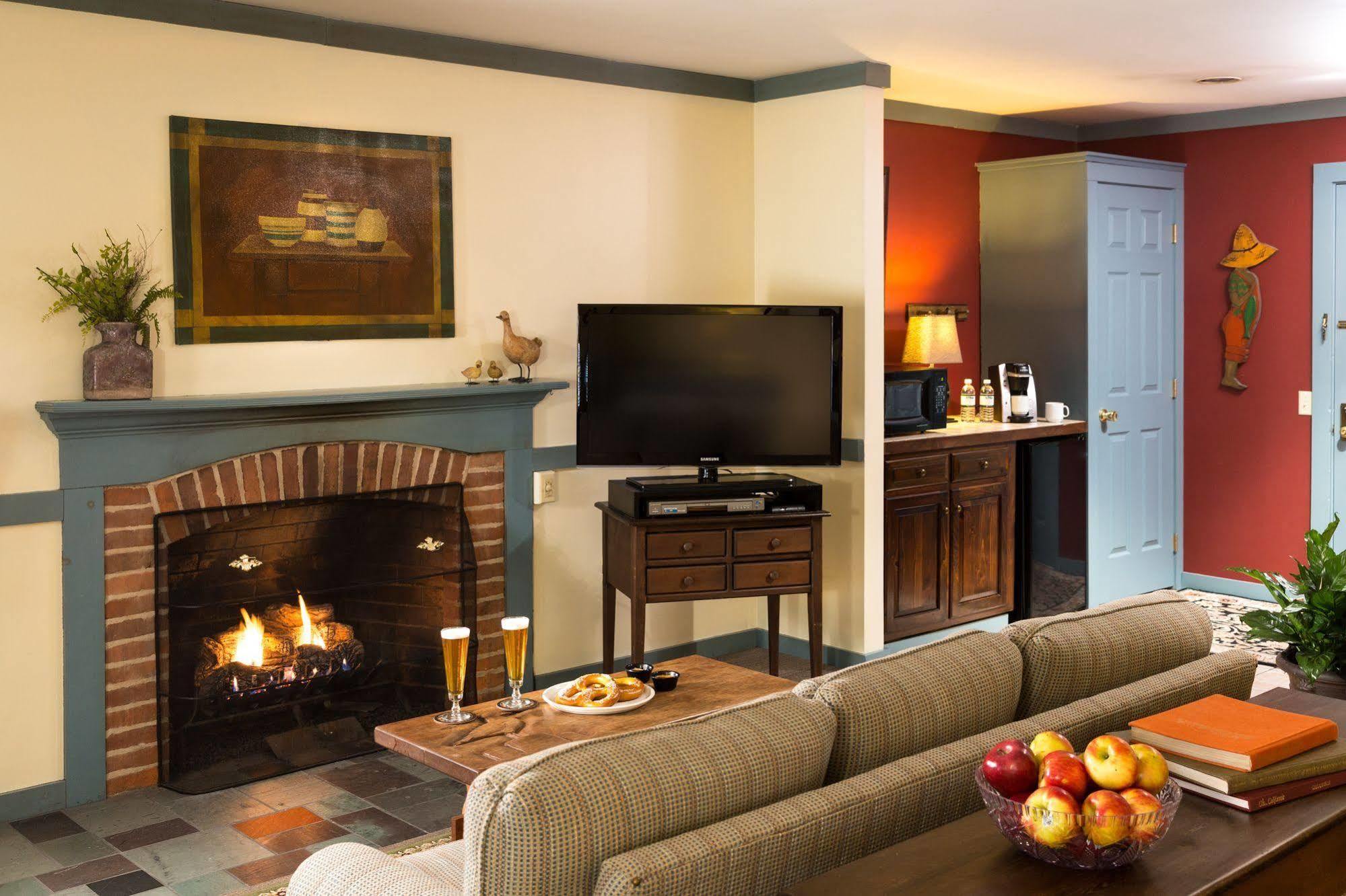 The Inn At Turkey Hill Bloomsburg Bagian luar foto