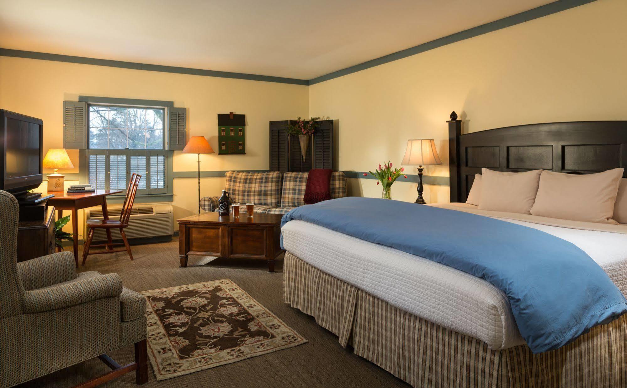 The Inn At Turkey Hill Bloomsburg Bagian luar foto